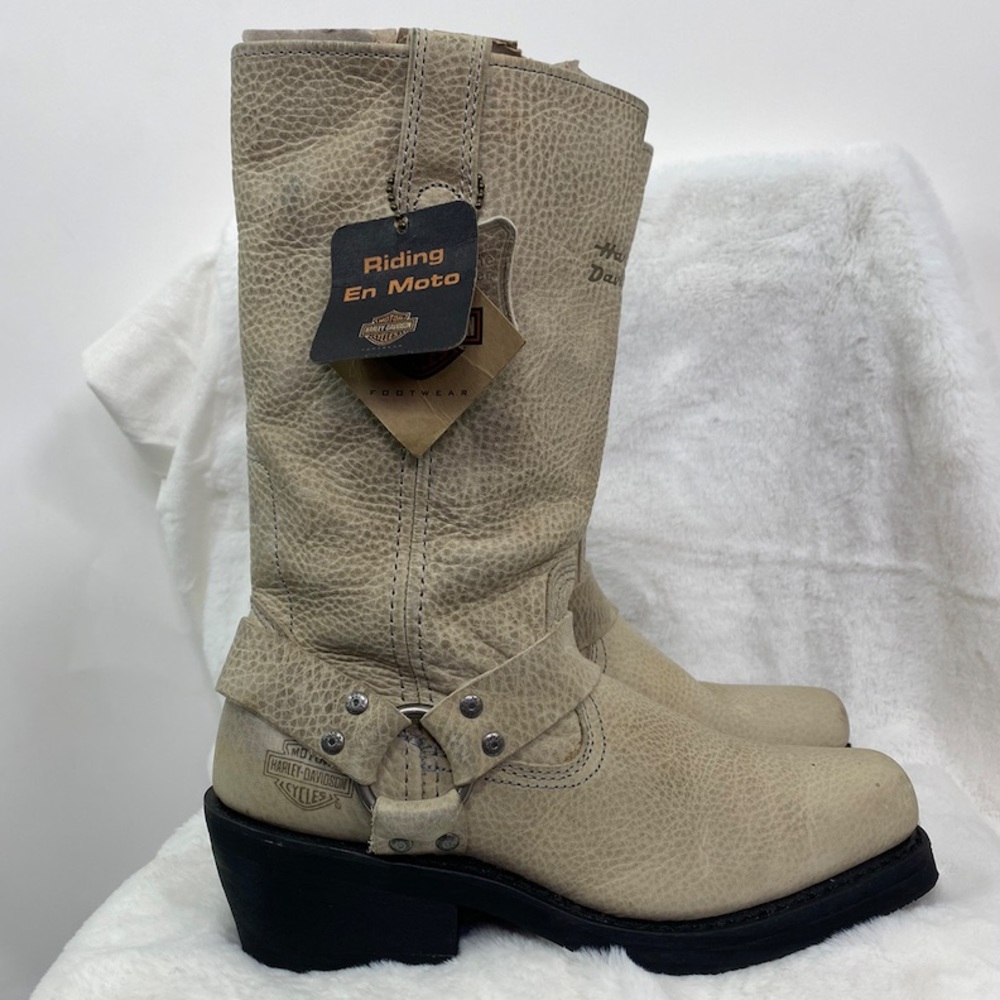 Harley-Davidson motorcycle pebble leather boots